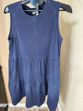 DKNY Navy Sleeveless Tiered Tunic Top